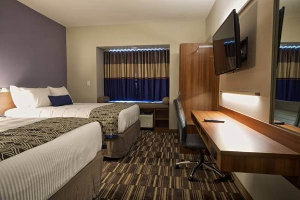 Microtel Inn & Suites Sault Ste. Marie Room photo