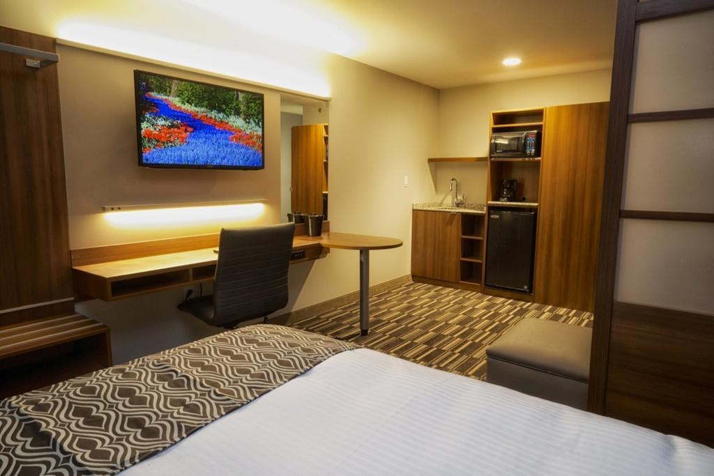 Microtel Inn & Suites Sault Ste. Marie Room photo