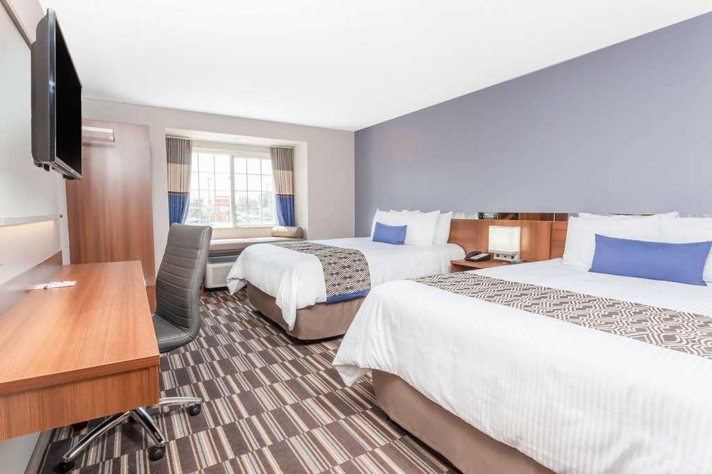 Microtel Inn & Suites Sault Ste. Marie Room photo